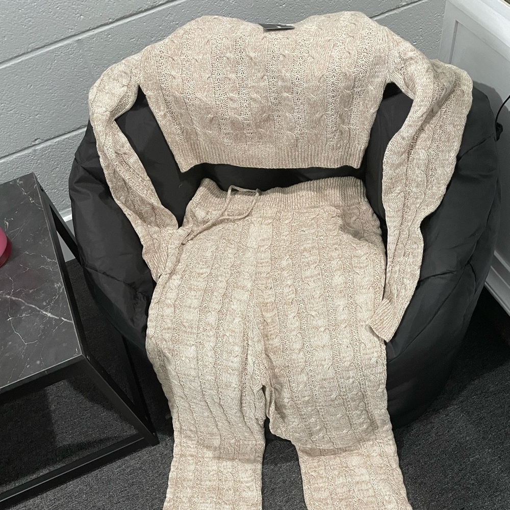 I’m a small business owner and I’m trying to sell my products on poshmark